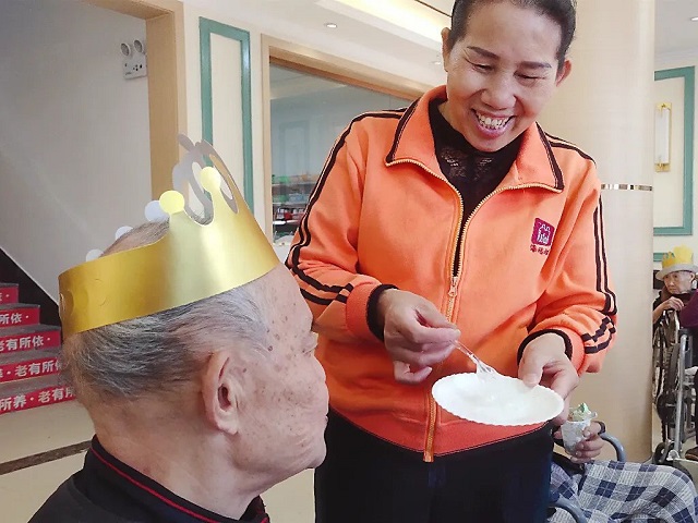 最美養(yǎng)老護理員 | 張金花：用真心換取真心，用專業(yè)贏得信賴